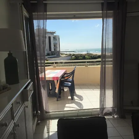 Superbe Pleine Vue Et Acces Direct Place Sans Route A Traverser Au Sein De La Les Rivages De Rochelonge Front De Classement De Tourisme 3 Etoiles Apartamento *